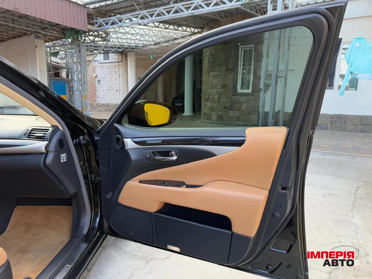 Lexus LS - фото 23