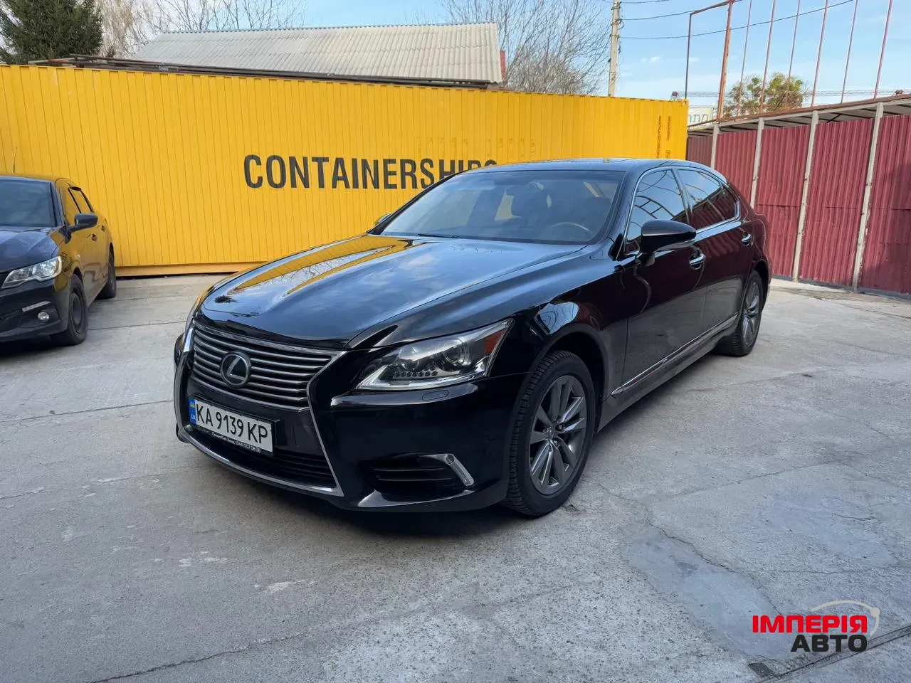 Lexus LS - фото 2