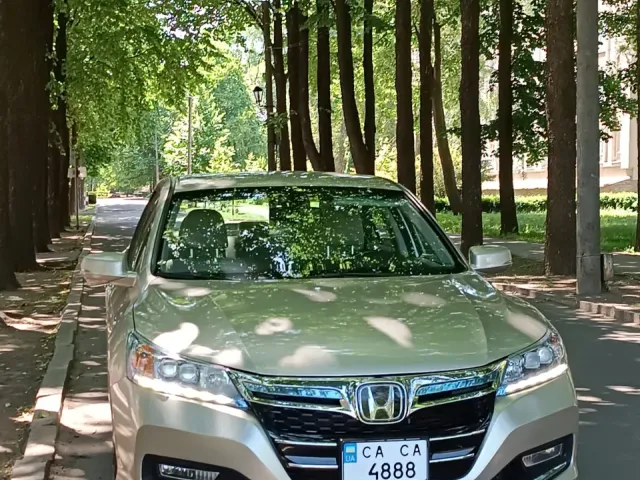 Honda Accord - фото 3