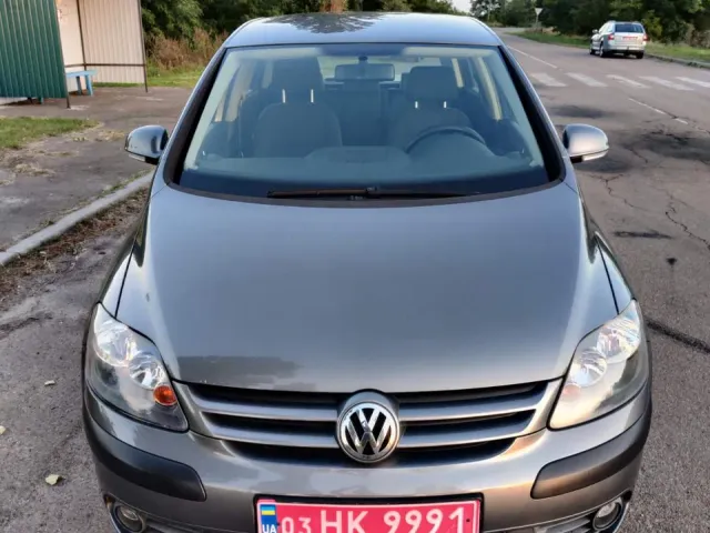 Volkswagen Golf Plus - фото 2