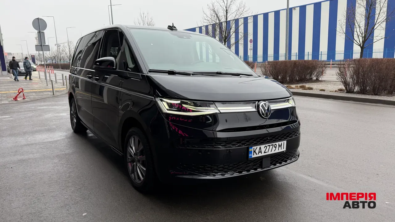 Volkswagen Multivan - фото 9