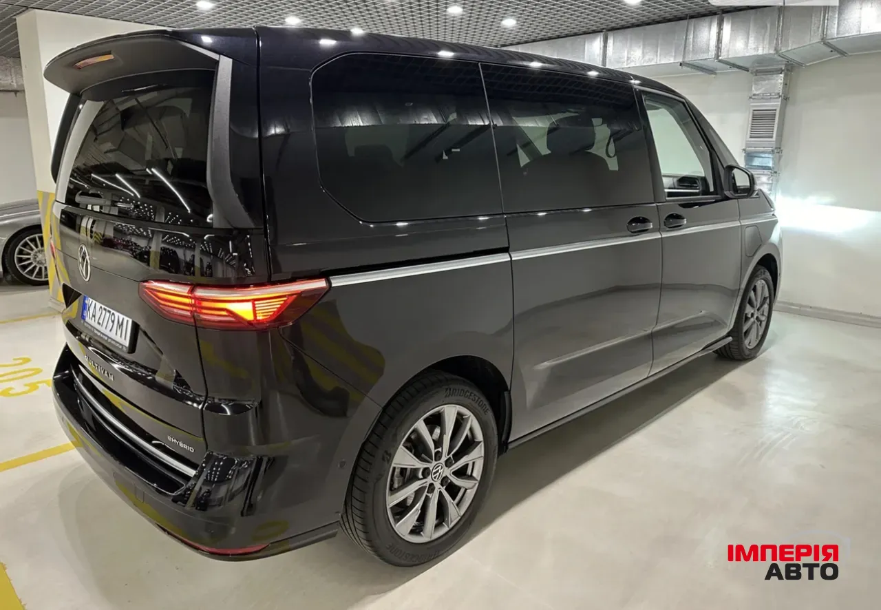 Volkswagen Multivan - фото 18