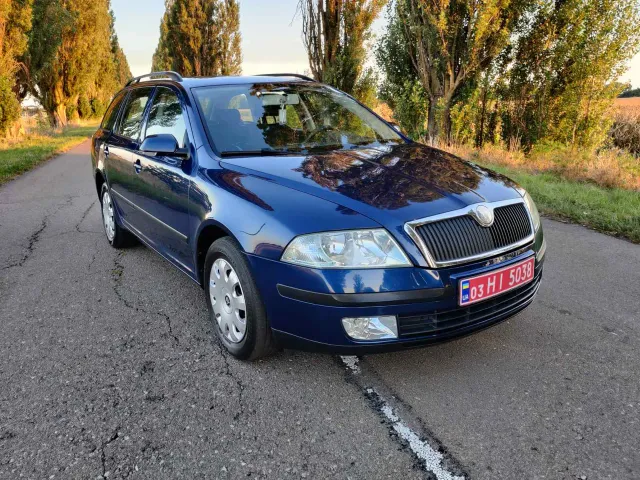 Skoda Octavia - фото 3