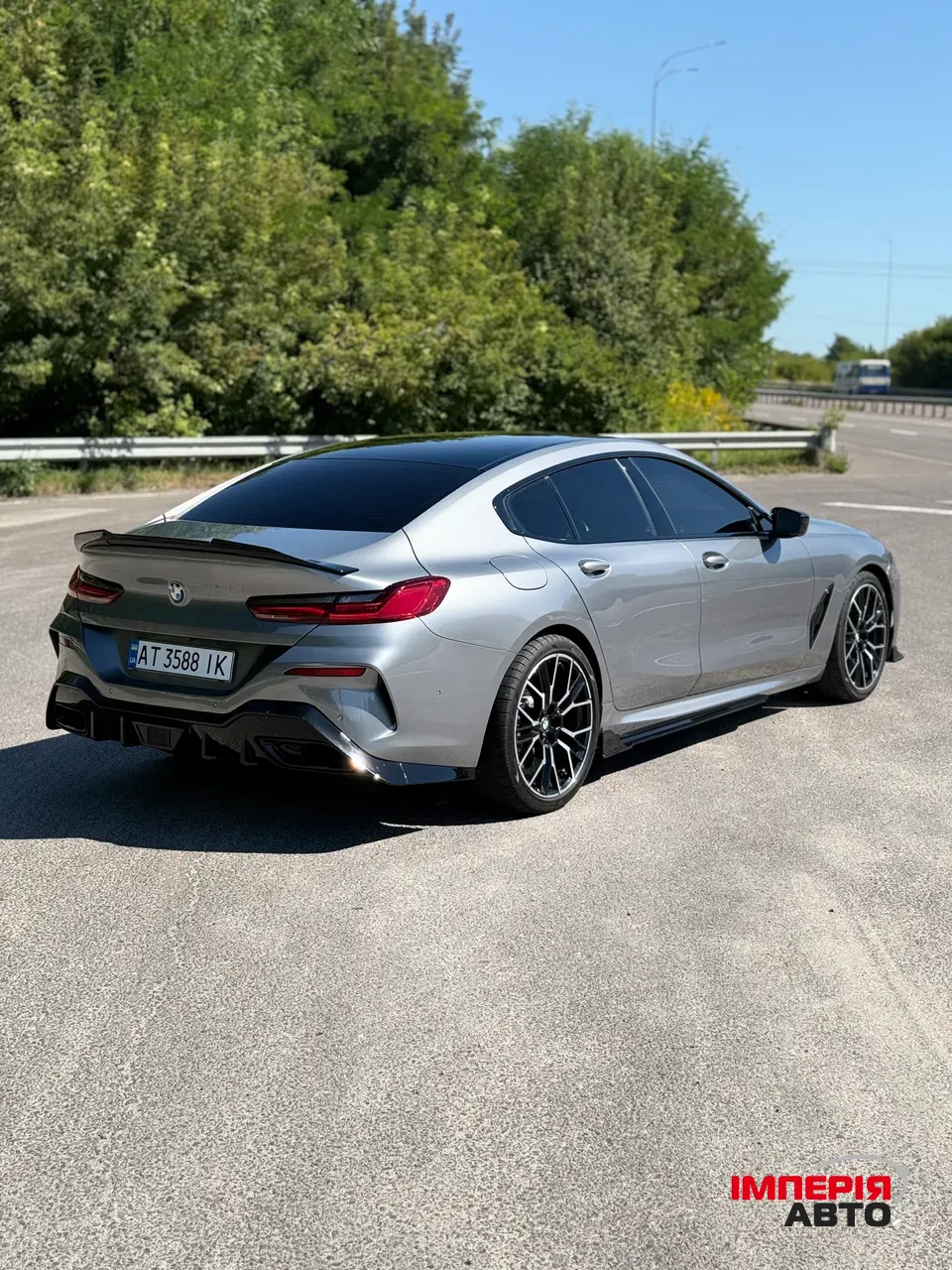BMW 8 серії - фото 3