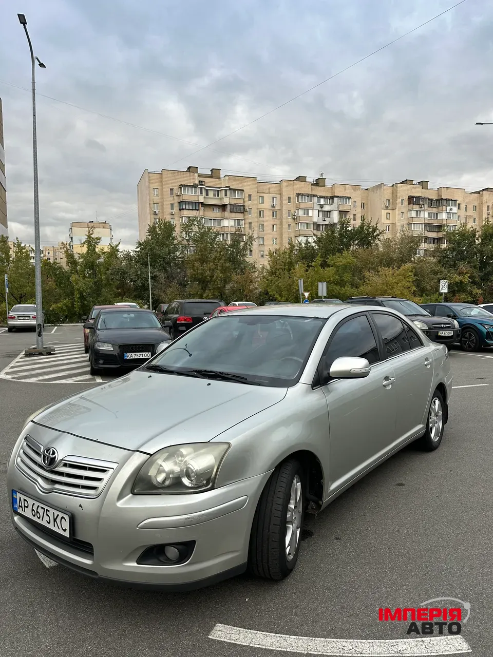 Toyota Avensis - фото 1
