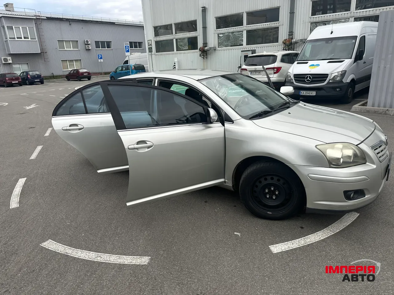 Toyota Avensis - фото 13