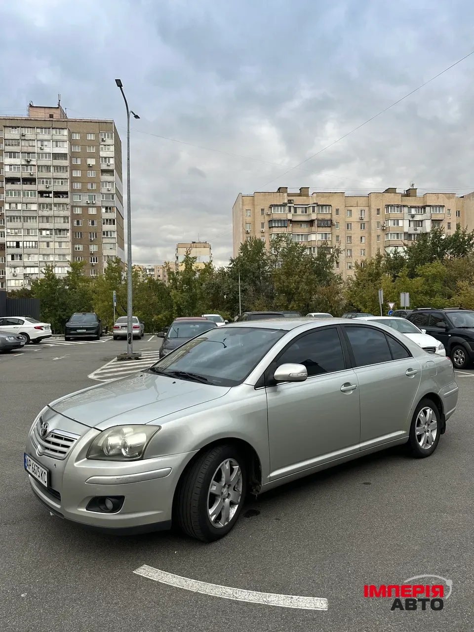 Toyota Avensis - фото 3