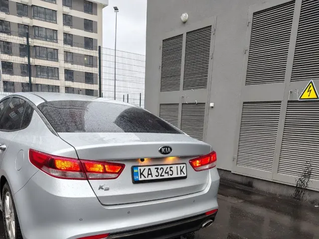 Kia K5 - фото 4