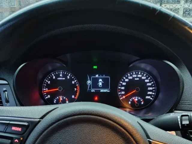 Kia K5 - фото 2