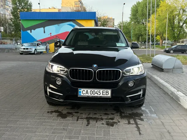 BMW X5 - фото 2