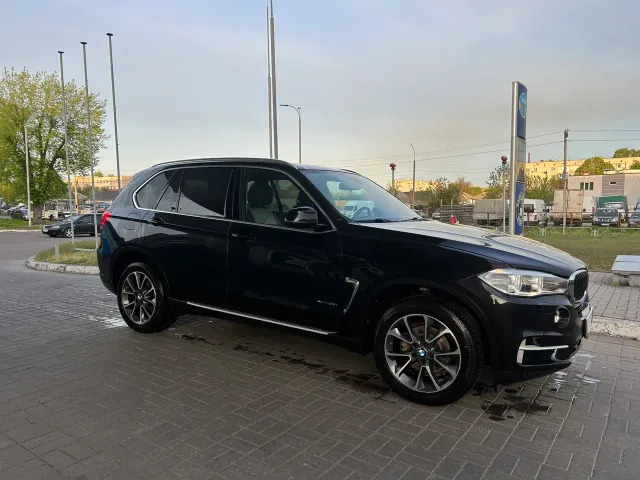 BMW X5 - фото 4