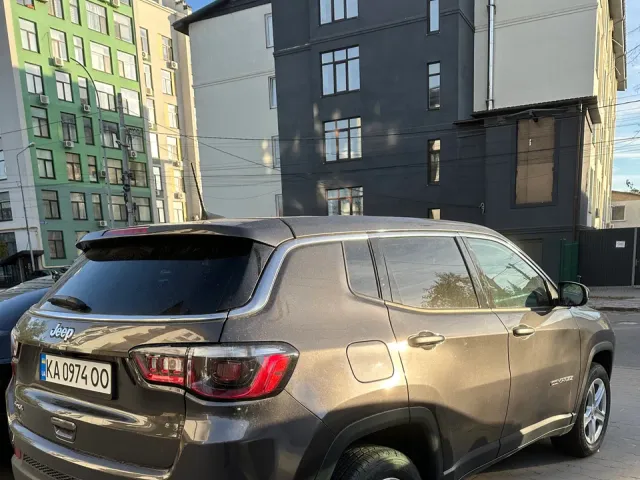 Jeep Compass - фото 3