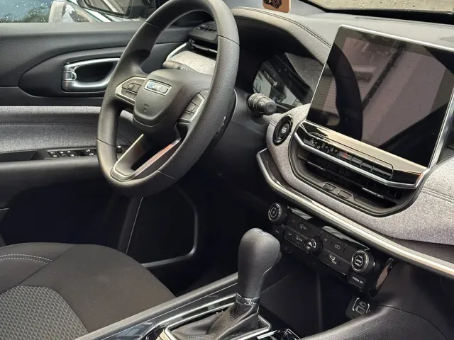 Jeep Compass - фото 4