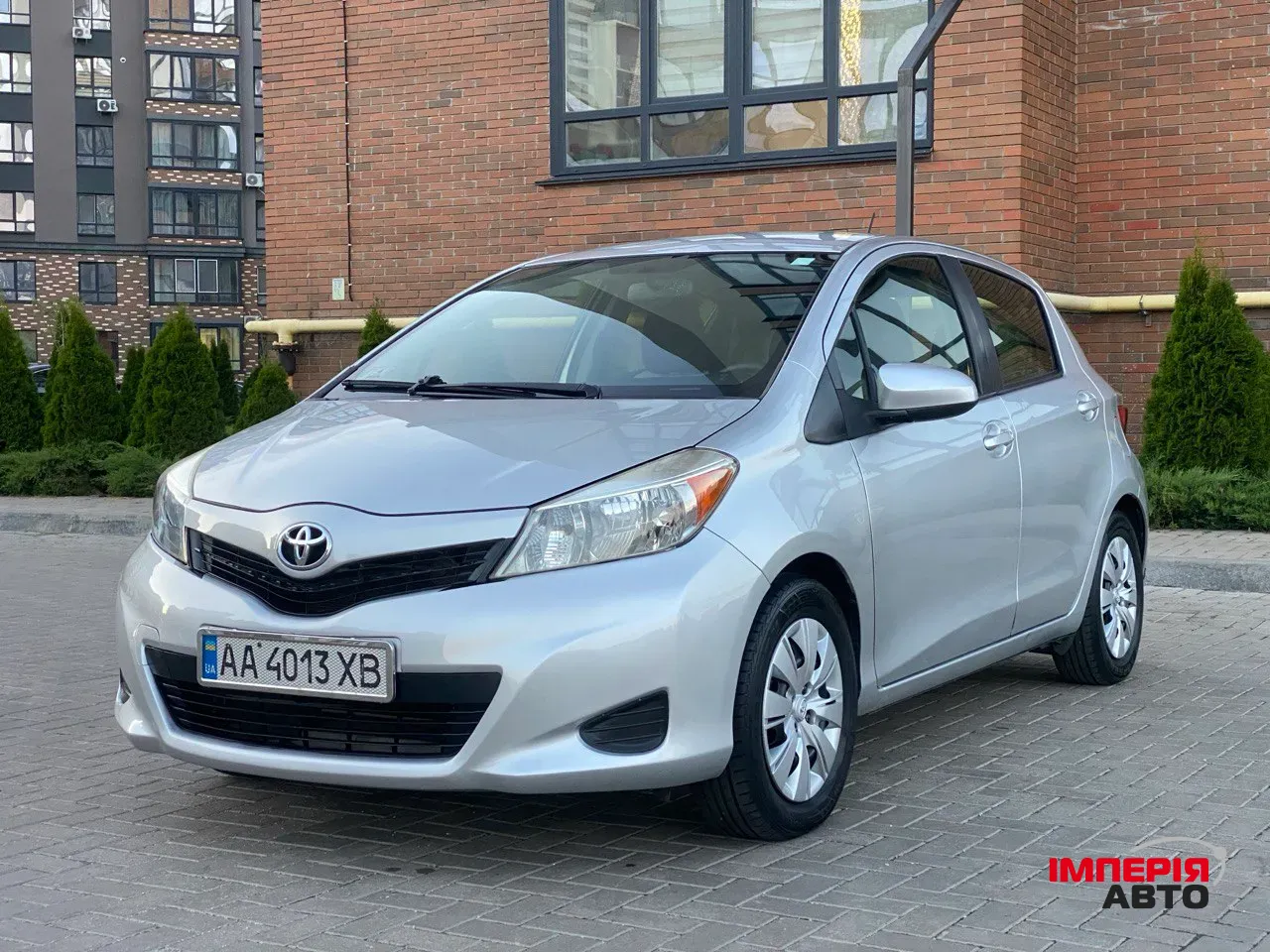 Toyota Yaris - фото 1