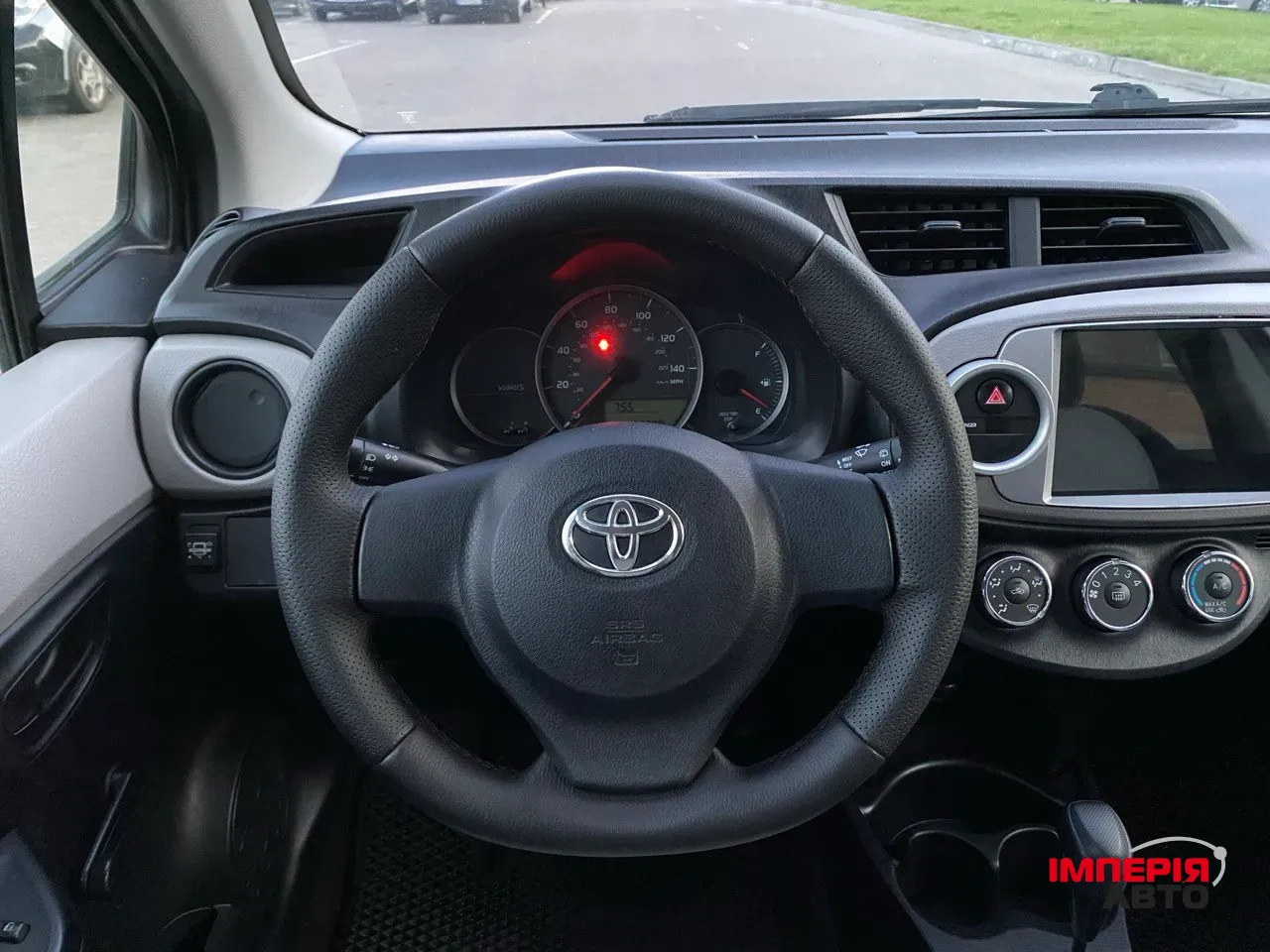 Toyota Yaris - фото 18