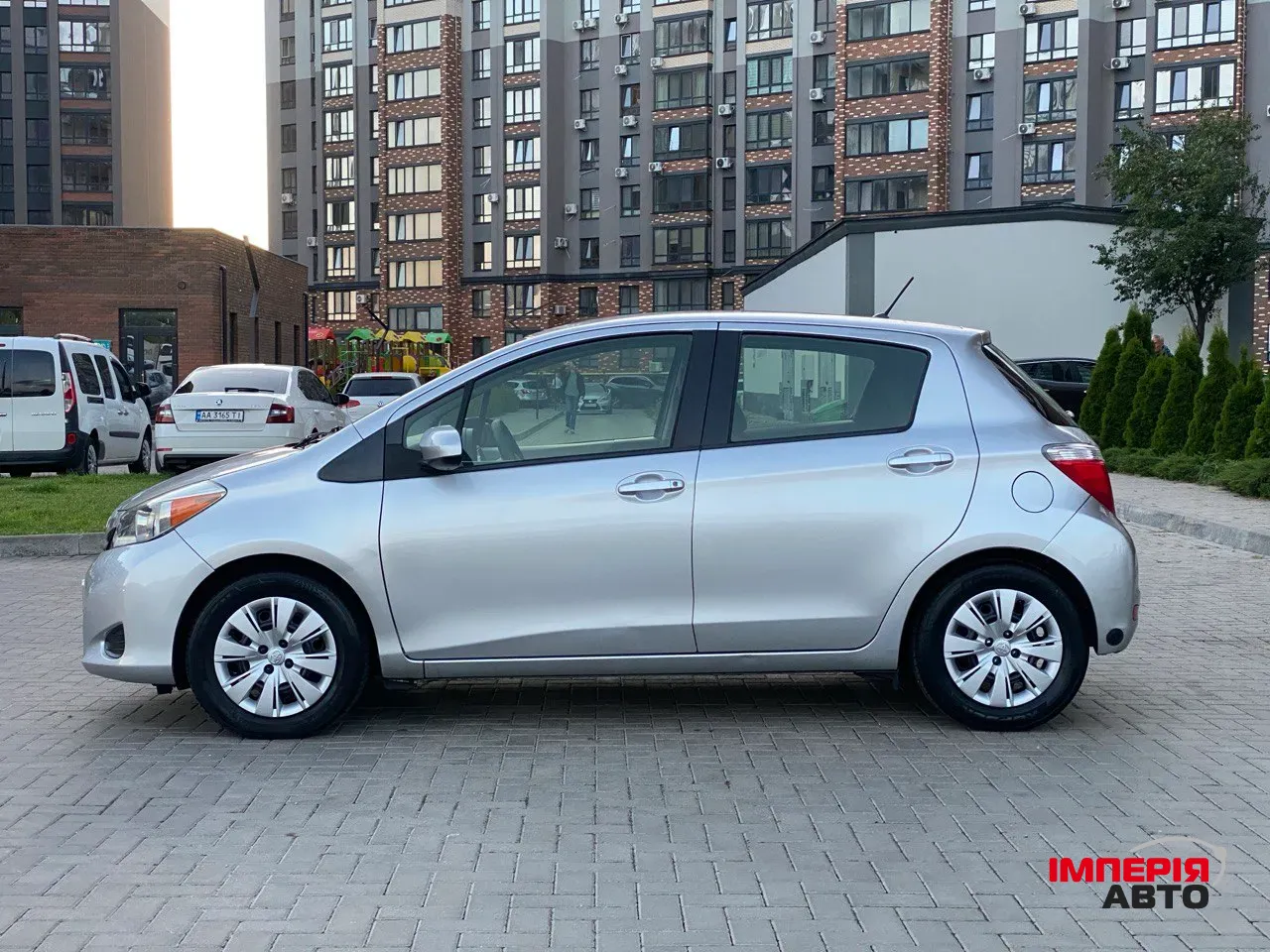 Toyota Yaris - фото 8