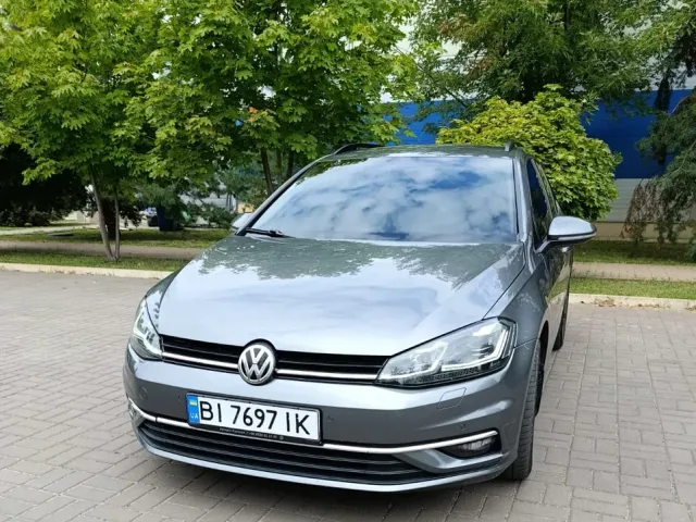 Volkswagen Golf - фото 5