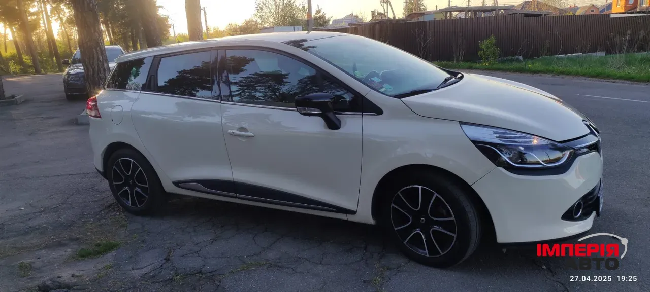 Renault Clio - фото 10