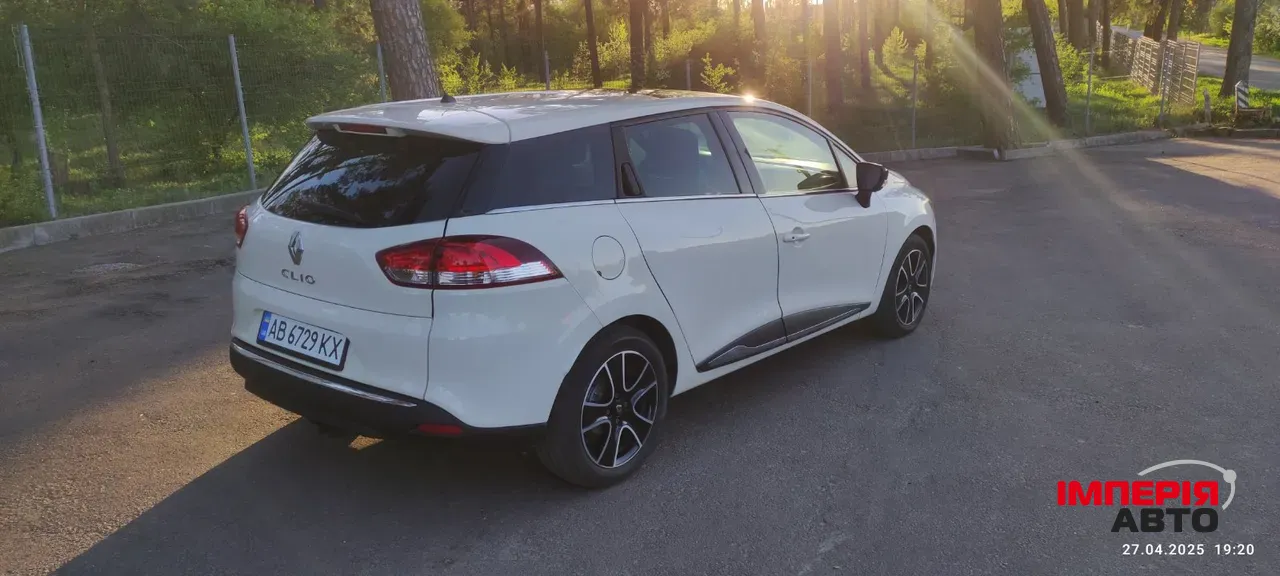 Renault Clio - фото 9