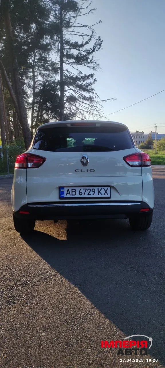 Renault Clio - фото 13