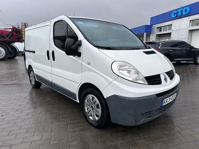 Renault Trafic - фото 3