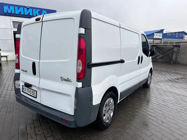 Renault Trafic - фото 5