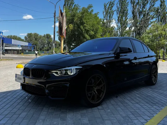 BMW 3 серії - фото 3