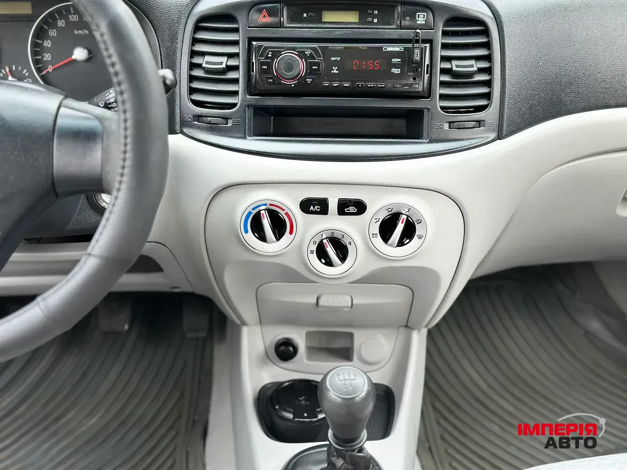 Hyundai Accent - фото 25