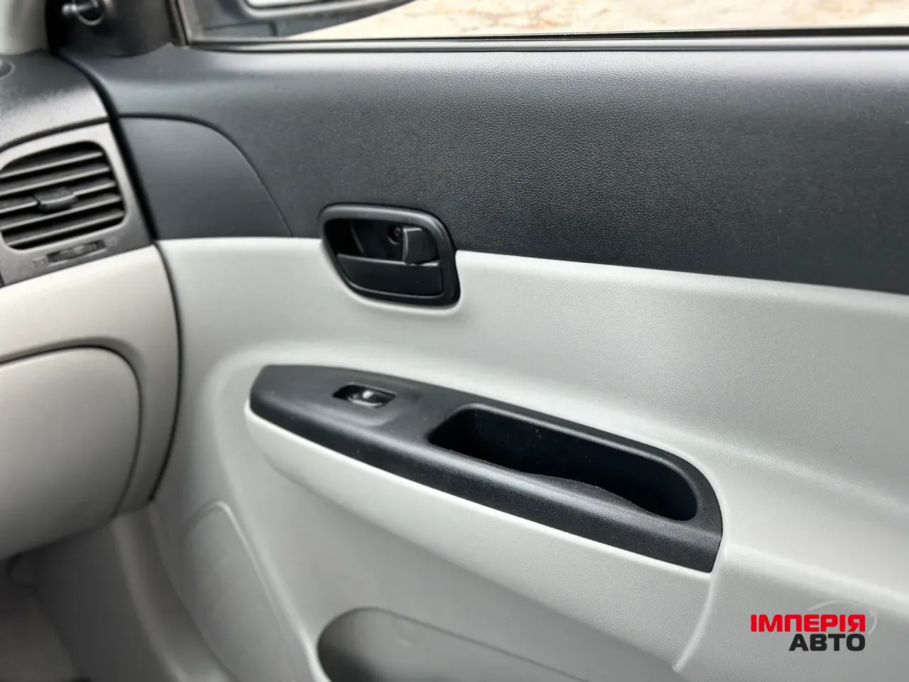 Hyundai Accent - фото 24