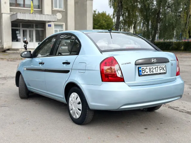 Hyundai Accent - фото 5