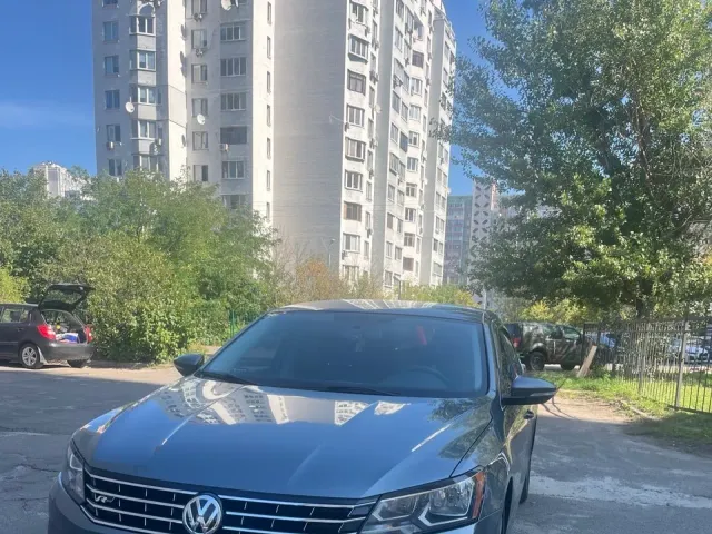 Volkswagen Passat - фото 3