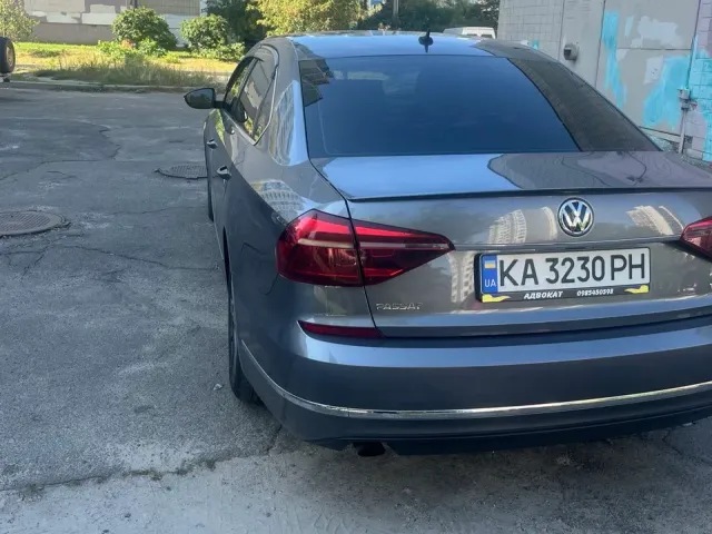 Volkswagen Passat - фото 2