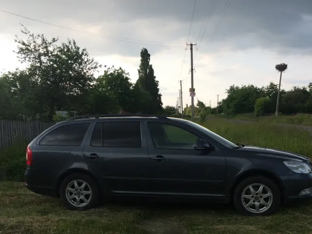 Skoda Octavia - фото 3