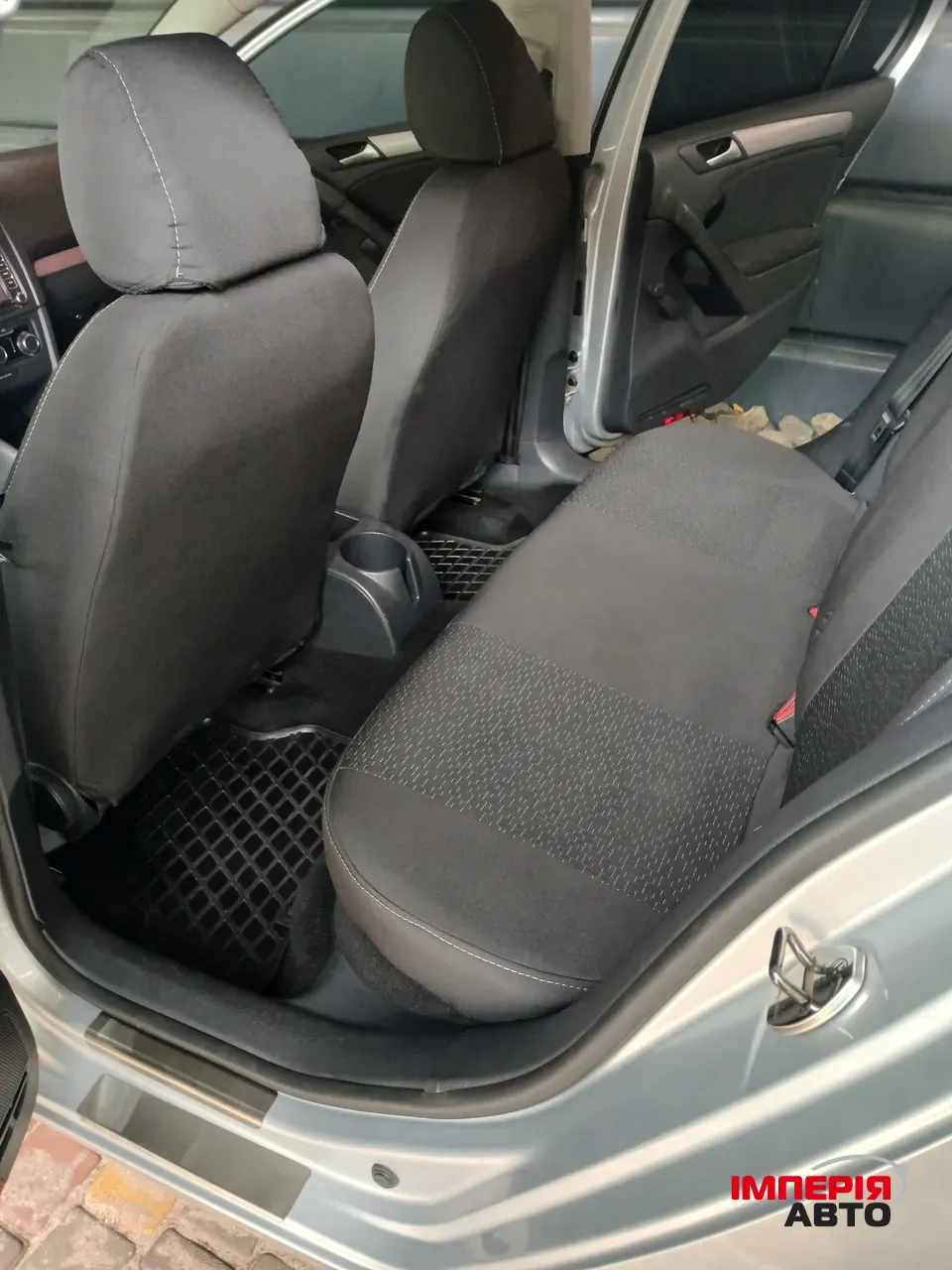 Volkswagen Golf - фото 8