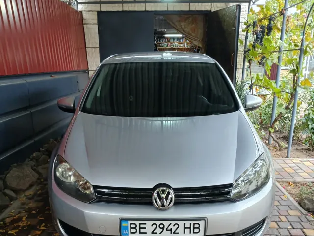 Volkswagen Golf - фото 2