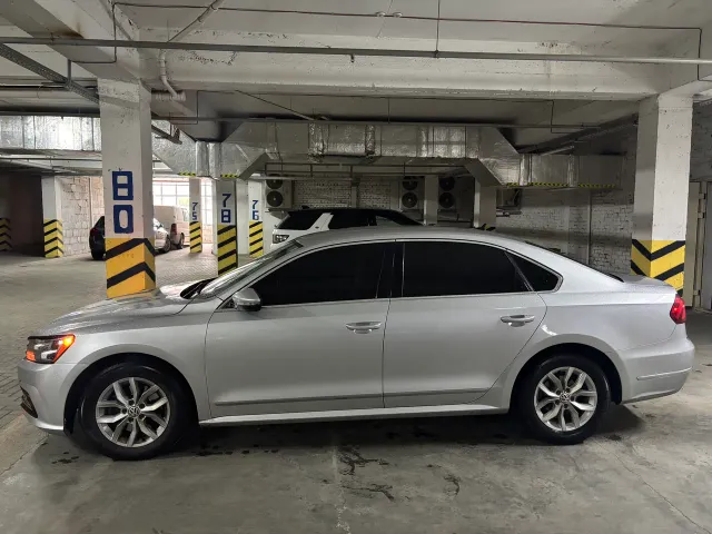 Volkswagen Passat - фото 4
