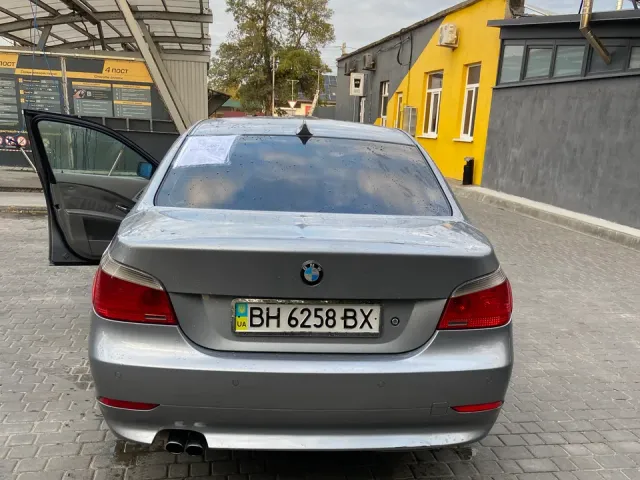 BMW 5 серії - фото 3