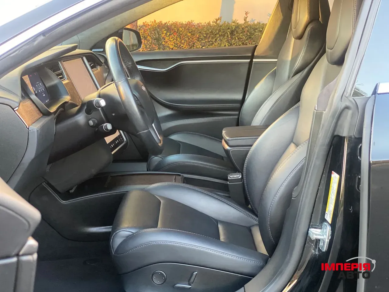 Tesla Model S - фото 17