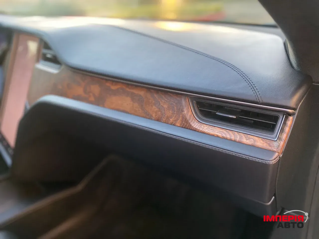 Tesla Model S - фото 15