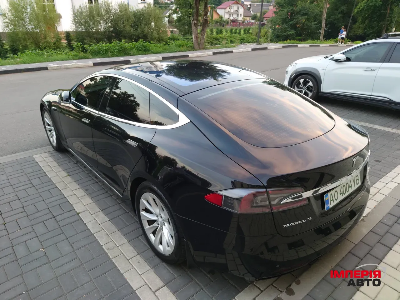Tesla Model S - фото 8