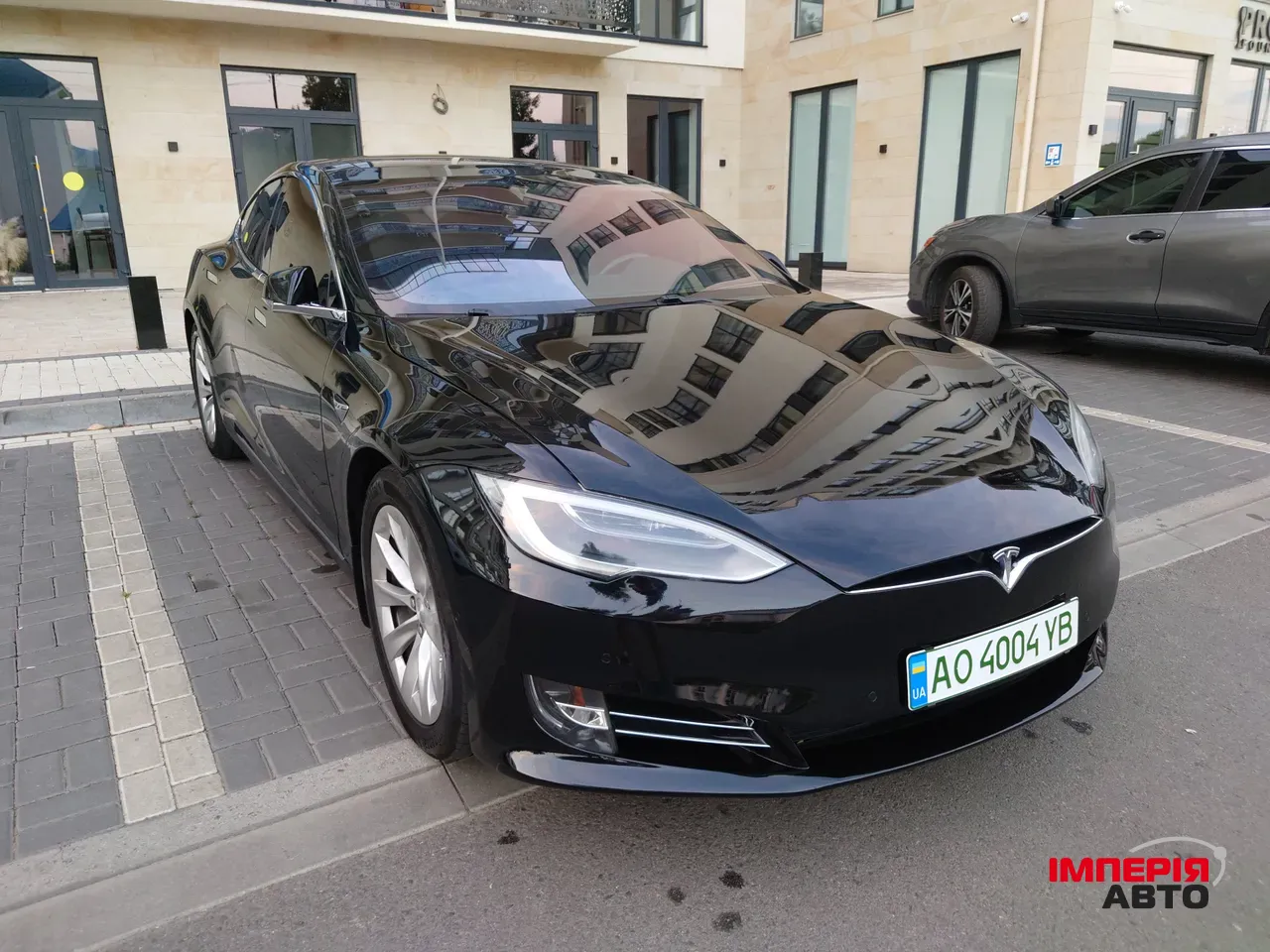 Tesla Model S - фото 2