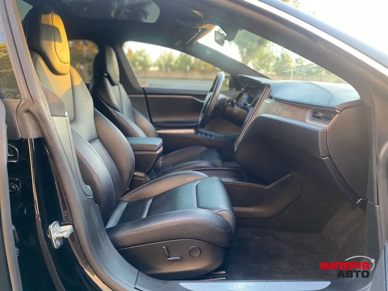 Tesla Model S - фото 16