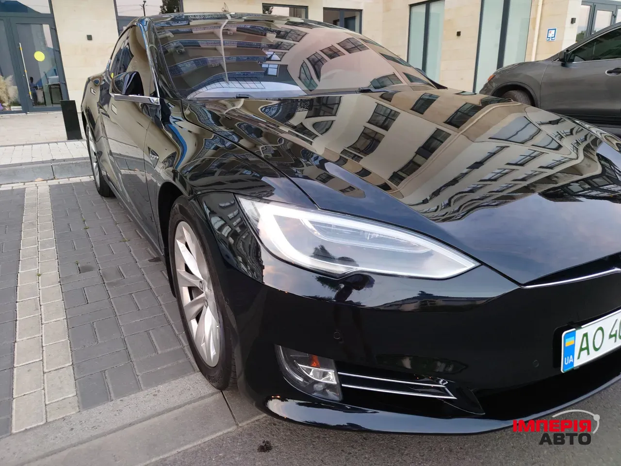 Tesla Model S - фото 3