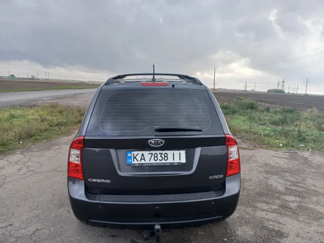 Kia Carens - фото 2