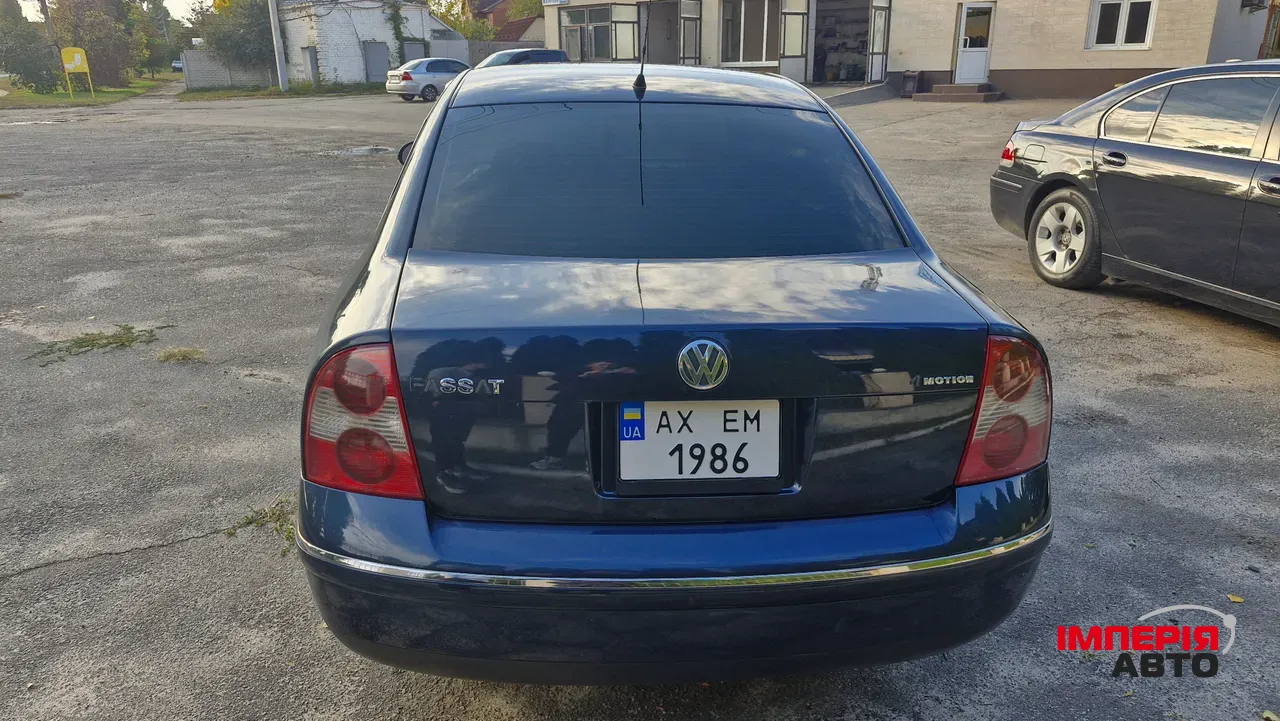 Volkswagen Passat - фото 12