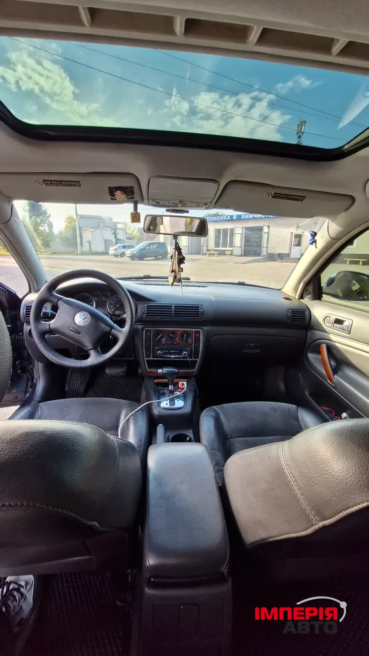 Volkswagen Passat - фото 13