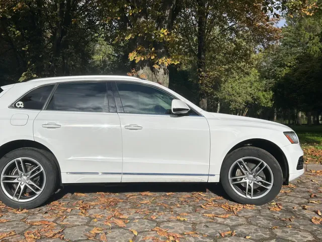 Audi Q5 - фото 3