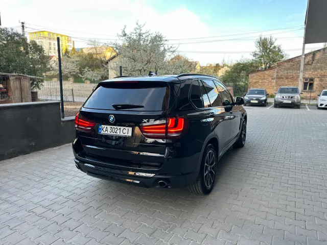 BMW X5 - фото 2