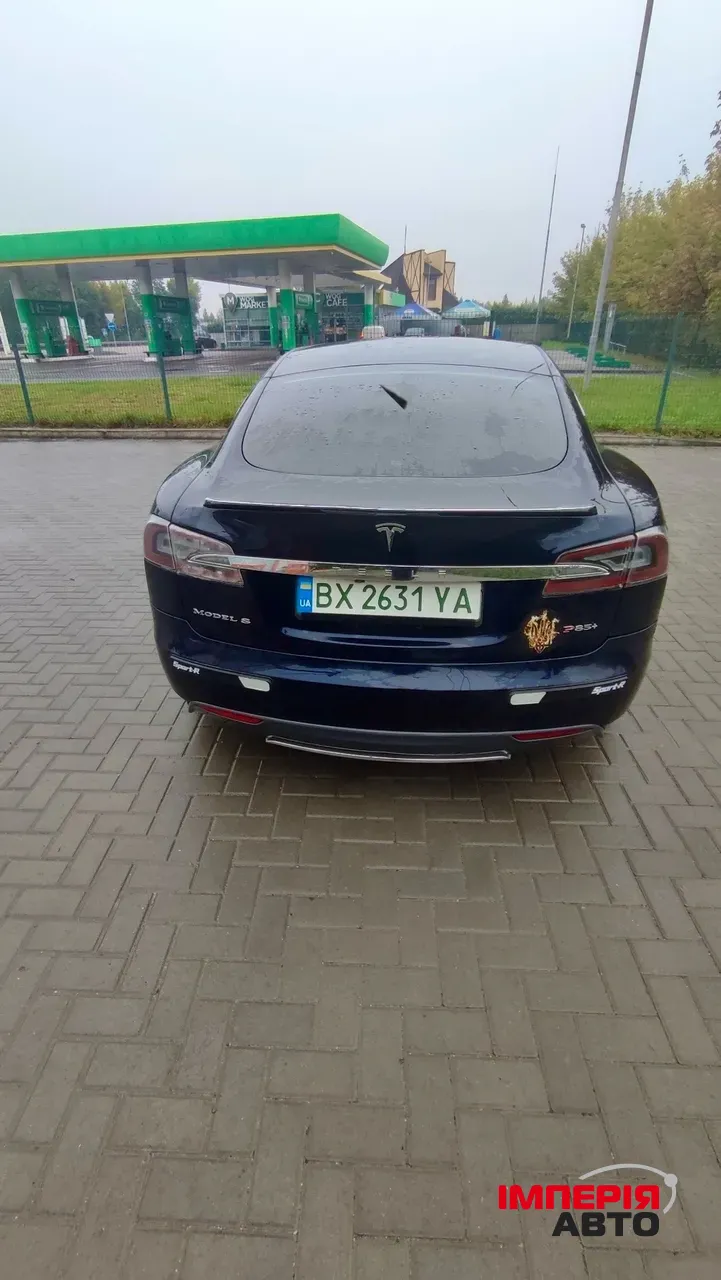 Tesla Model S - фото 3