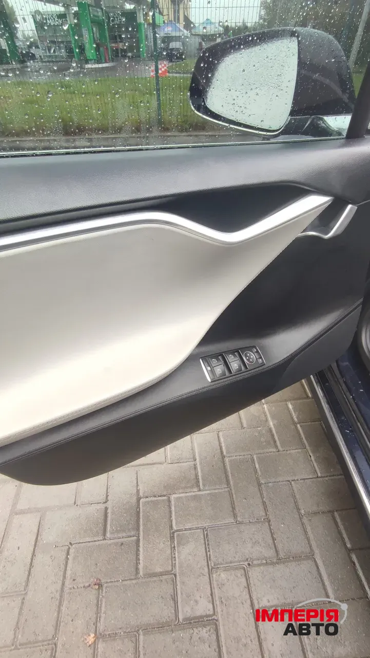 Tesla Model S - фото 13